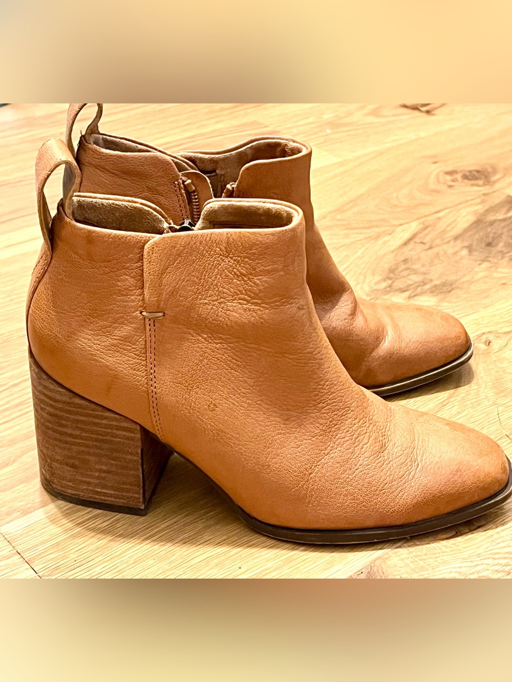 Vionic Lyssa Ankle Boots Square Toe, Women's Size 7M Toffee MSRP $169 Tan Beige